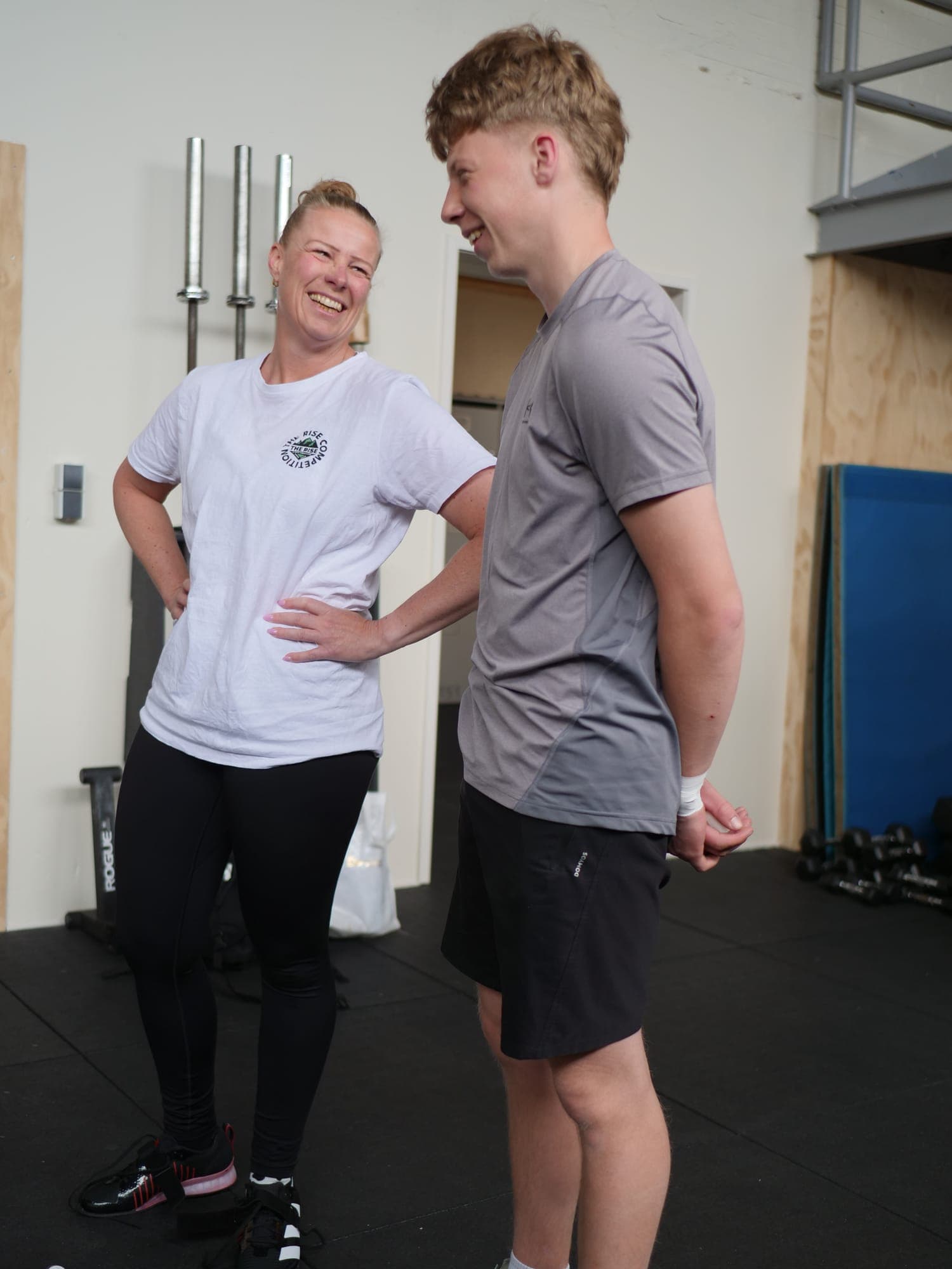 Family that trains together stays together - Kim en aan haar zoon Cas